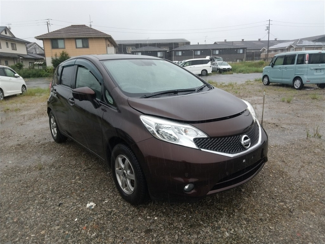 NISSAN NOTE — фото