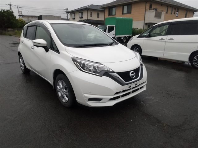 NISSAN NOTE — фото