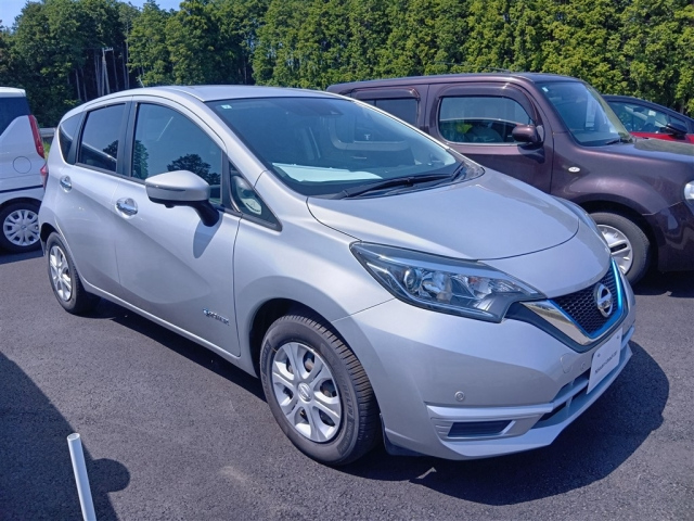NISSAN NOTE — фото