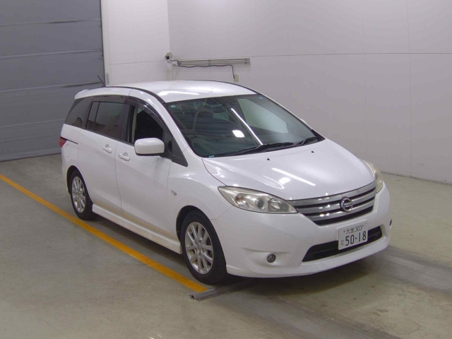 NISSAN LAFESTA — фото