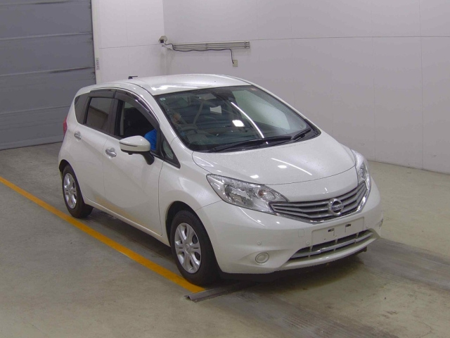 NISSAN NOTE — фото