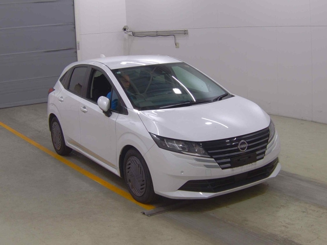 NISSAN NOTE — фото