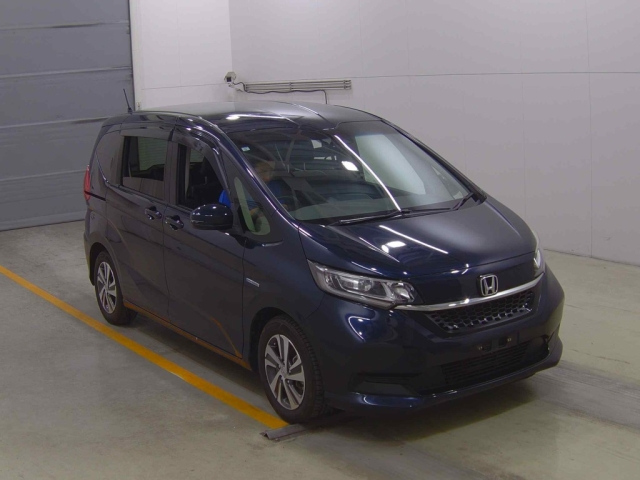 HONDA FREED — фото