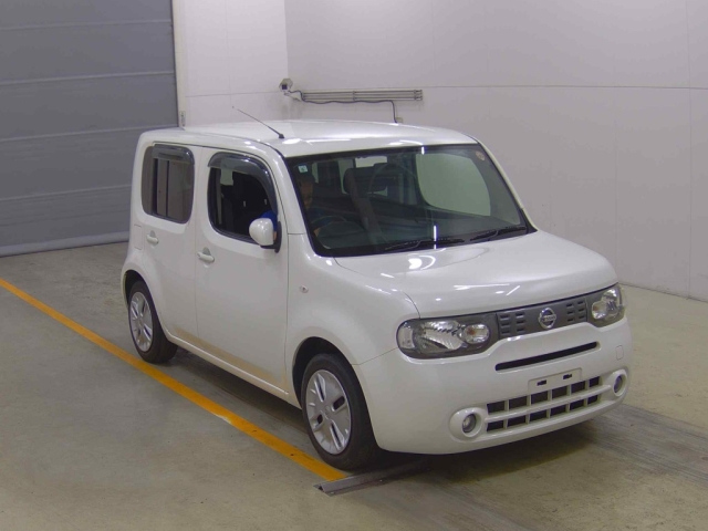 NISSAN CUBE — фото