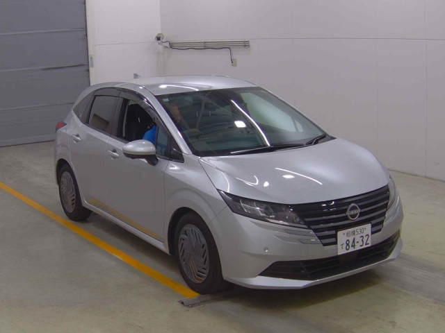 NISSAN NOTE — фото