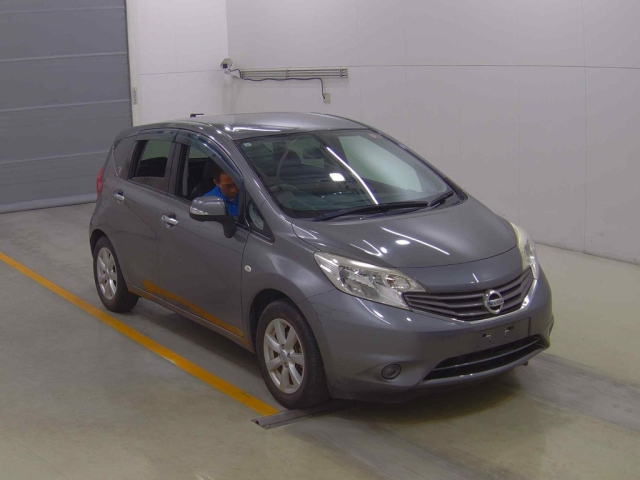 NISSAN NOTE — фото