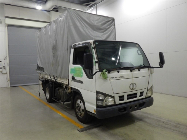 NISSAN CONDOR — фото