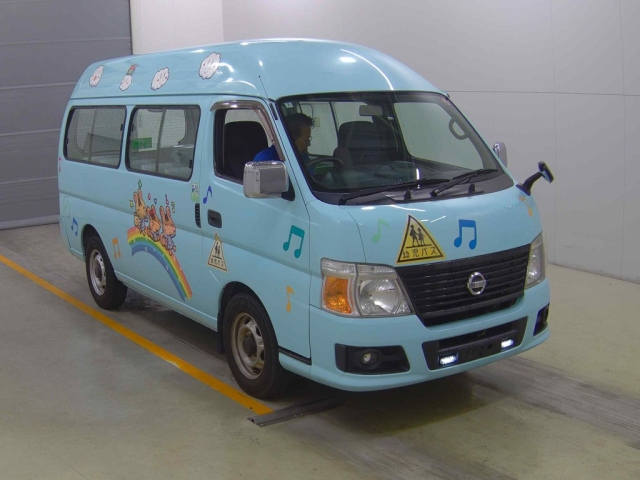 NISSAN CARAVAN — фото