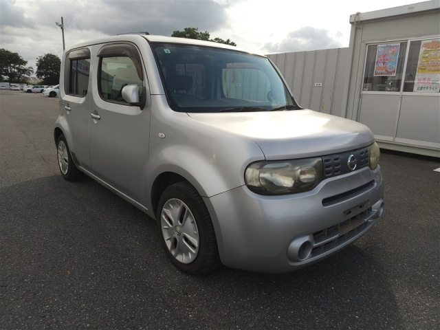 NISSAN CUBE — фото
