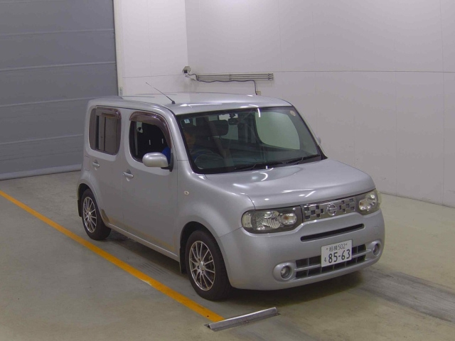 NISSAN CUBE — фото