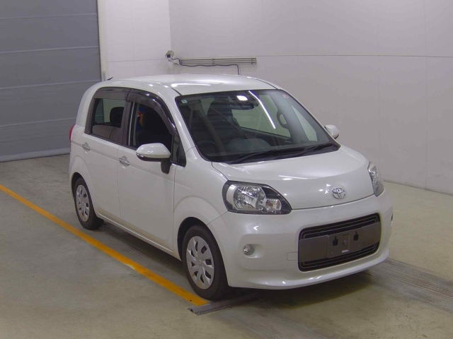 TOYOTA PORTE — фото