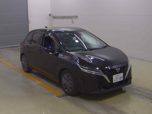 NISSAN NOTE — фото