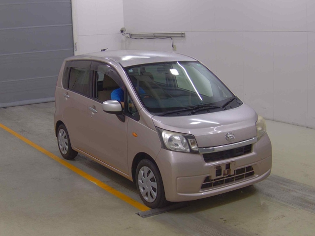 DAIHATSU MOVE — фото