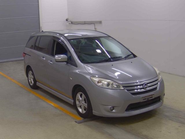 NISSAN LAFESTA — фото