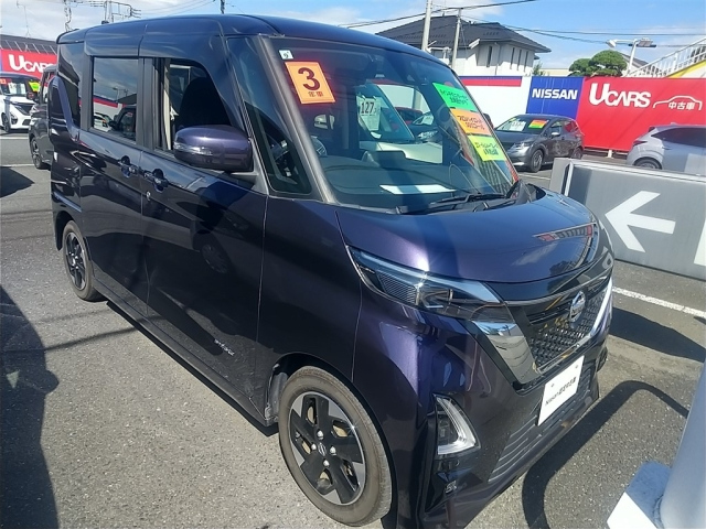 NISSAN ROOX — фото