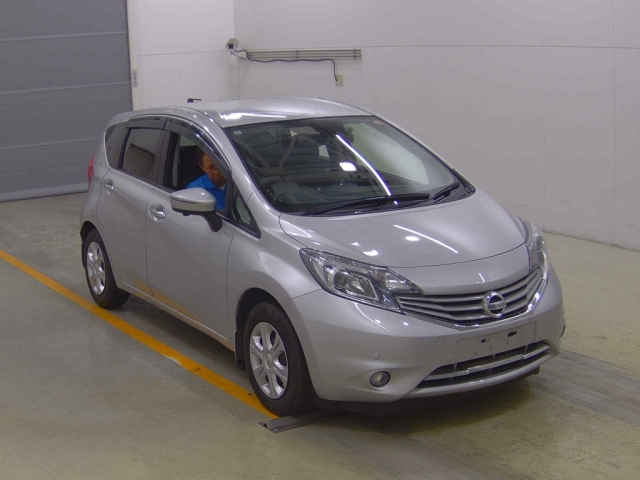 NISSAN NOTE — фото