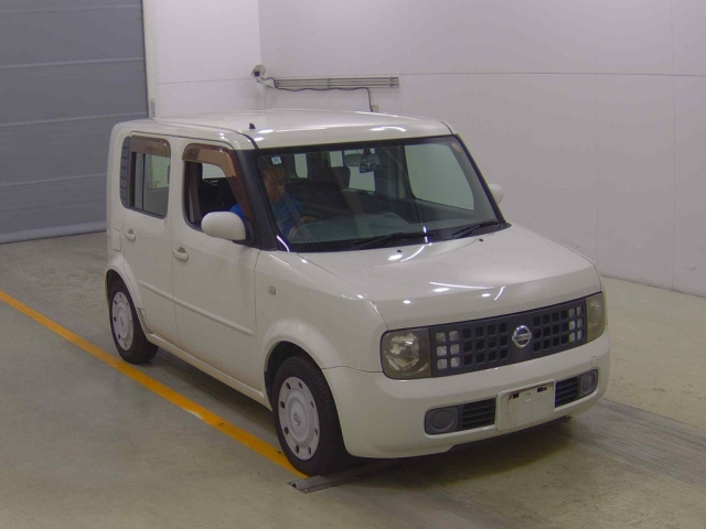NISSAN CUBE — фото