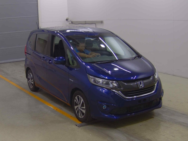 HONDA FREED — фото