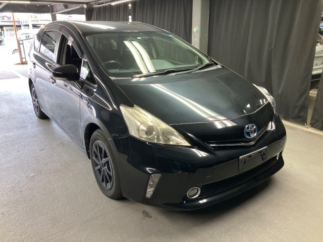 TOYOTA PRIUS — фото