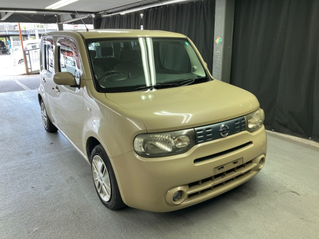NISSAN CUBE — фото