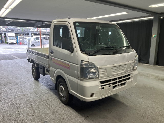 NISSAN CLIPPER — фото