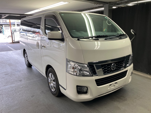 NISSAN CARAVAN — фото