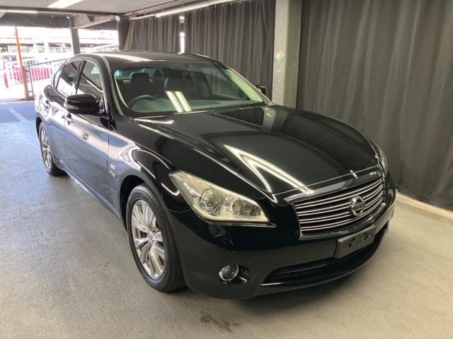 NISSAN FUGA
