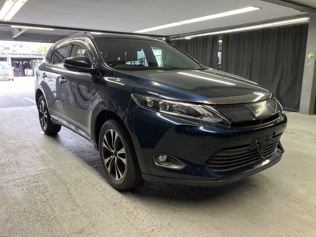 TOYOTA HARRIER — фото