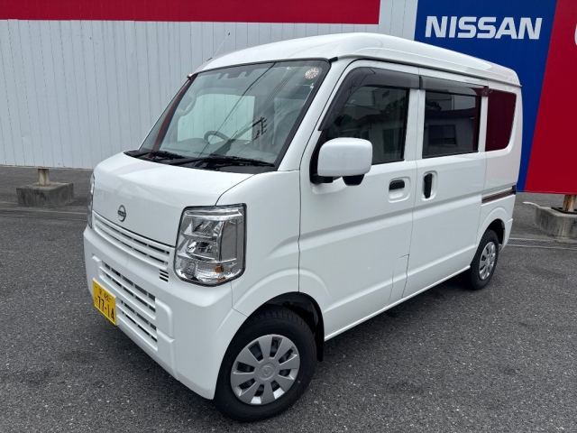 NISSAN CLIPPER VAN