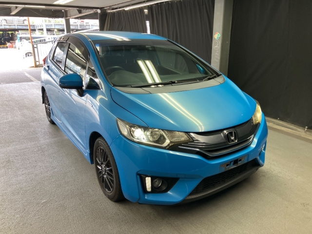 HONDA FIT — фото