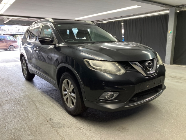 NISSAN X TRAIL — фото