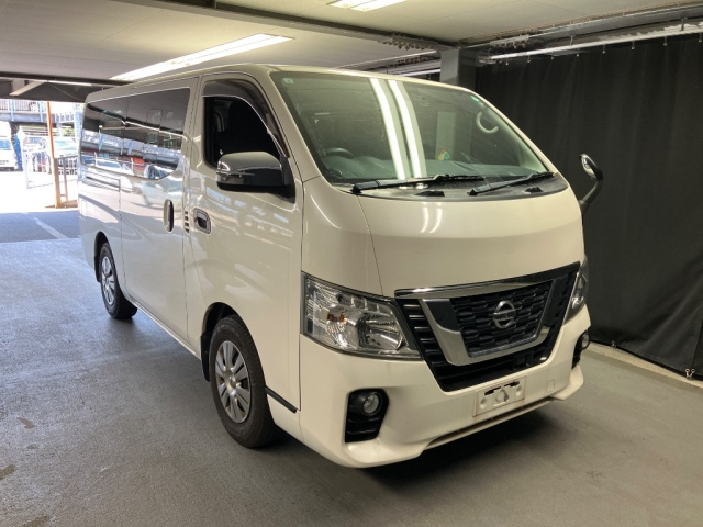 NISSAN CARAVAN — фото
