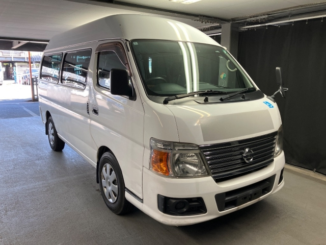 NISSAN CARAVAN — фото