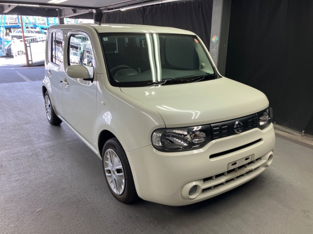 NISSAN CUBE — фото