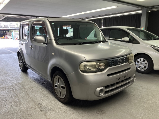 NISSAN CUBE — фото