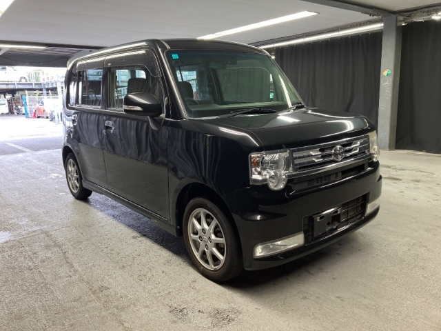 TOYOTA PIXIS — фото