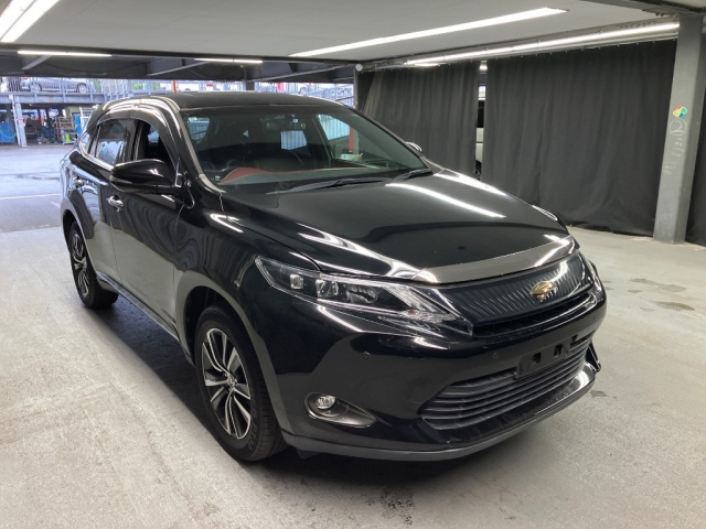TOYOTA HARRIER — фото