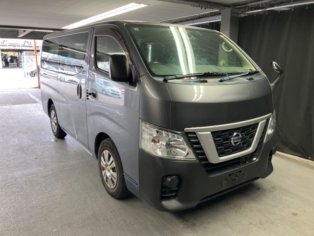 NISSAN CARAVAN — фото