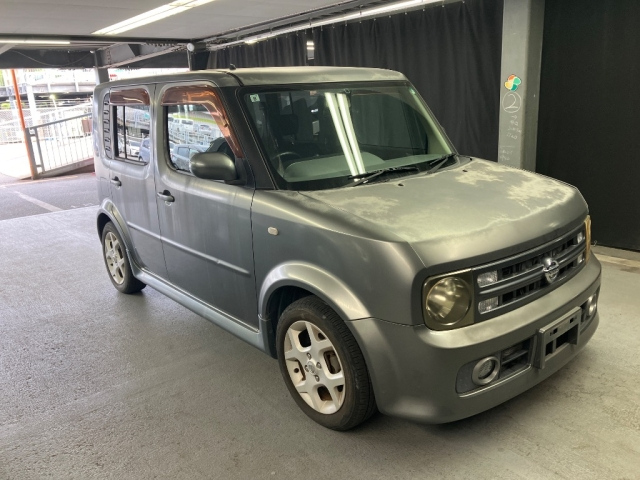 NISSAN CUBE — фото