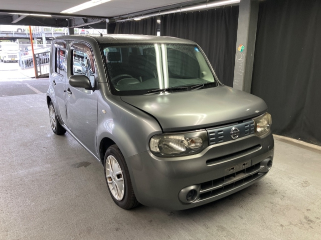 NISSAN CUBE — фото
