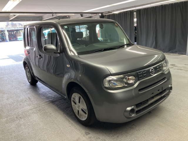NISSAN CUBE — фото