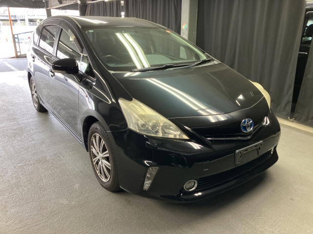 TOYOTA PRIUS — фото