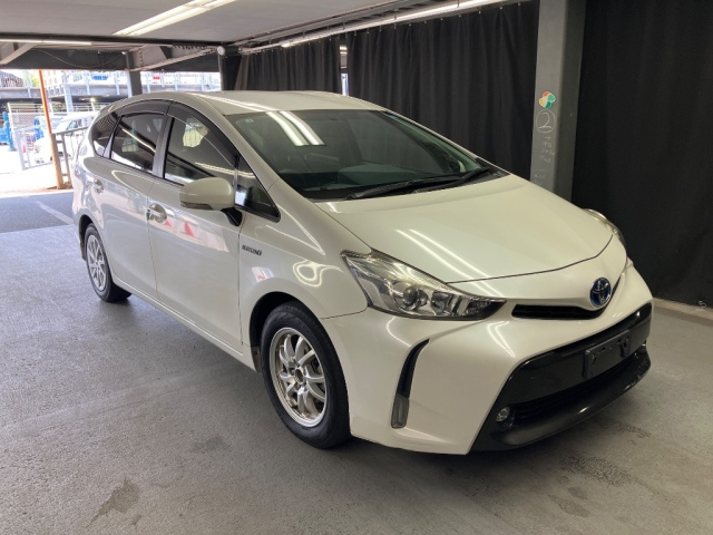 TOYOTA PRIUS — фото