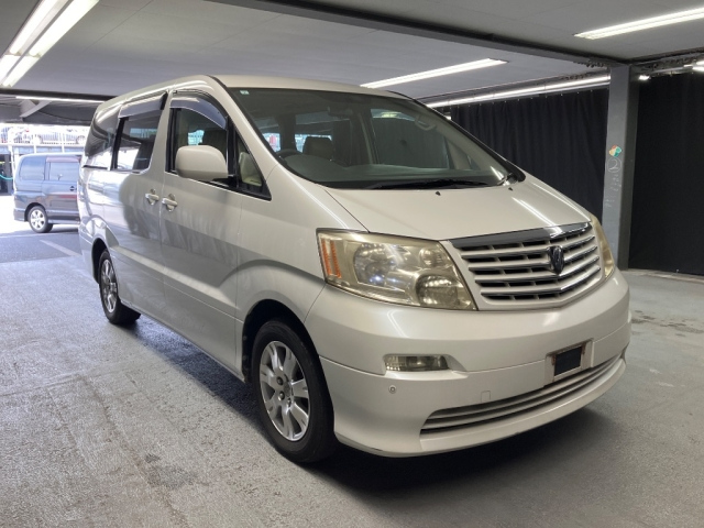TOYOTA ALPHARD — фото
