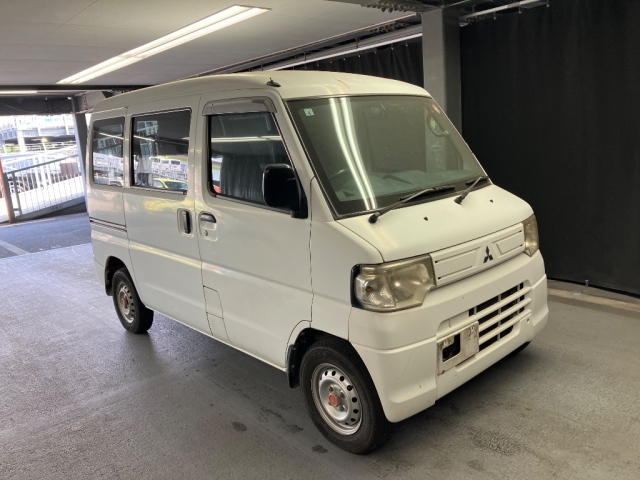 MITSUBISHI MINICAB — фото