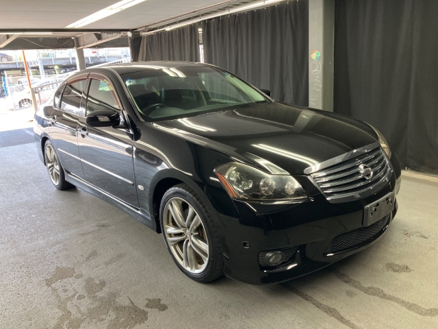 NISSAN FUGA