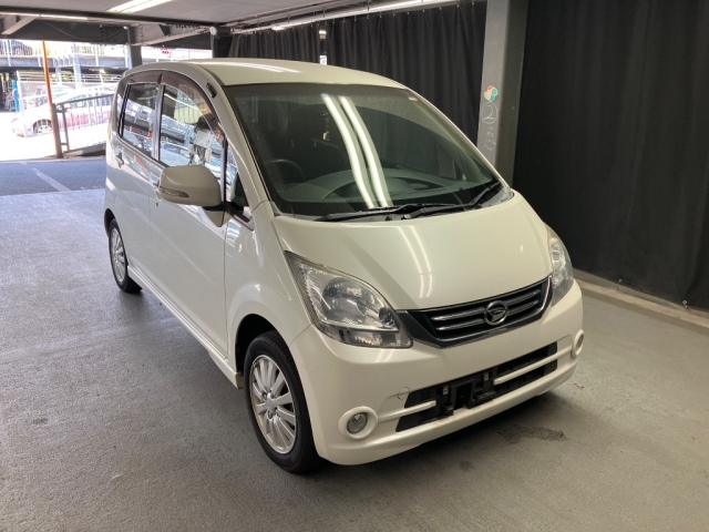 DAIHATSU MOVE — фото