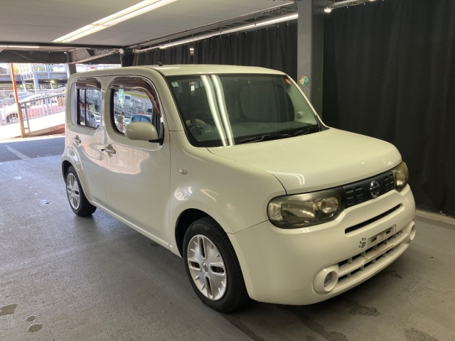 NISSAN CUBE — фото