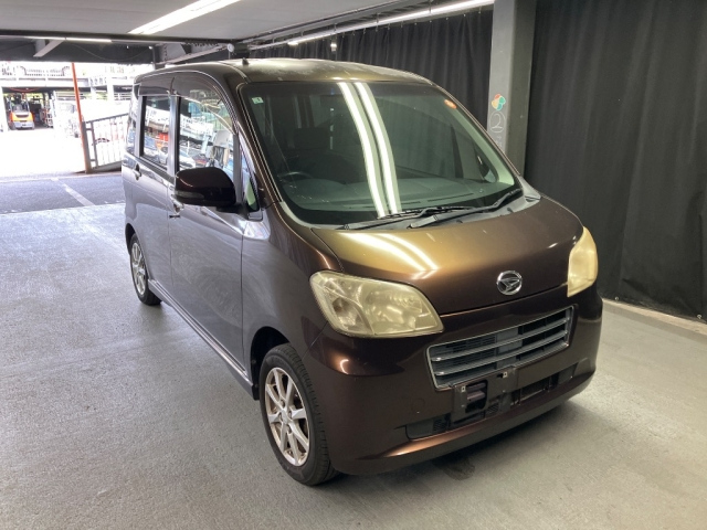 DAIHATSU TANTO — фото