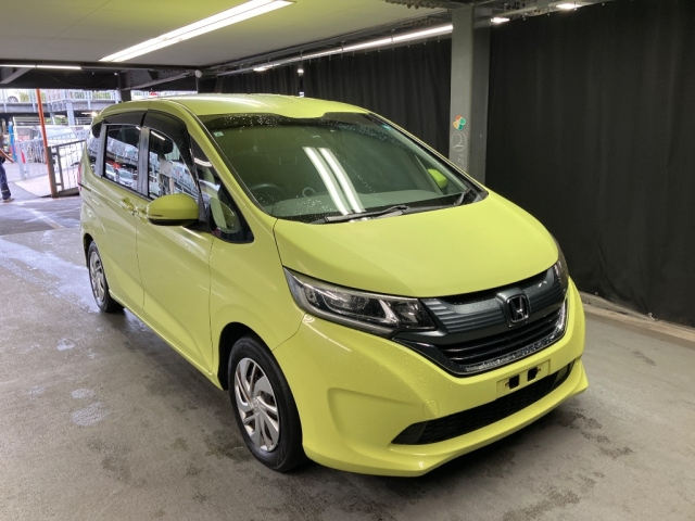 HONDA FREED — фото